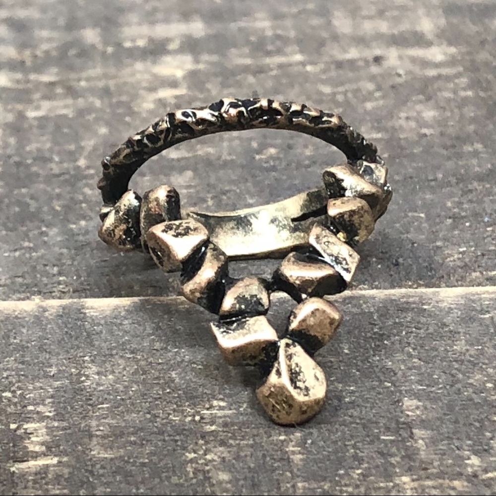 NEW Ethnic V-Shaped Nugget Bronze-tone Ring